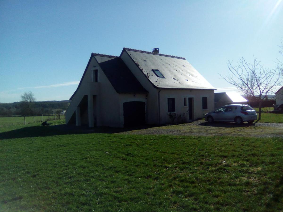 L'Escapade Lochoise Bed & Breakfast Genille Exterior photo